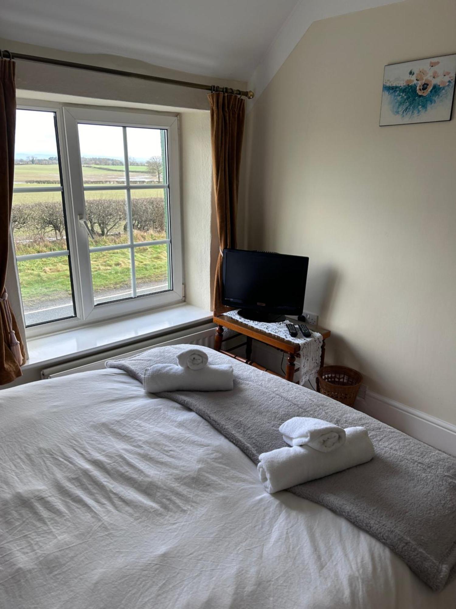 Lucy Cross Guest House Lucy Cross